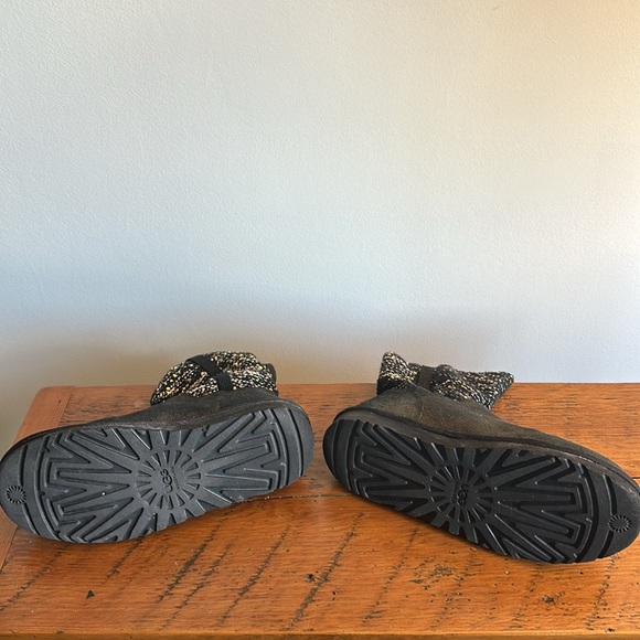 Sparkly Sequined Ugg Boots - Picture 4 of 5